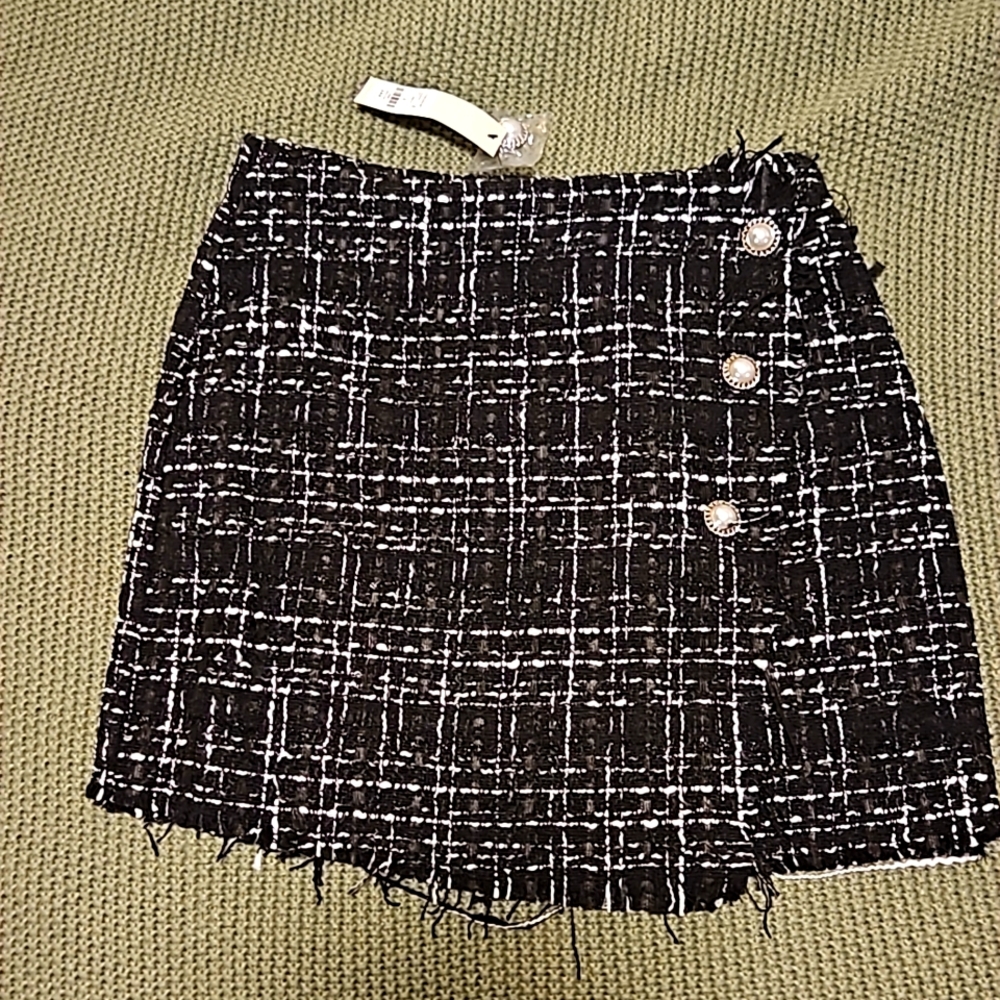 Small tweed button up skirt